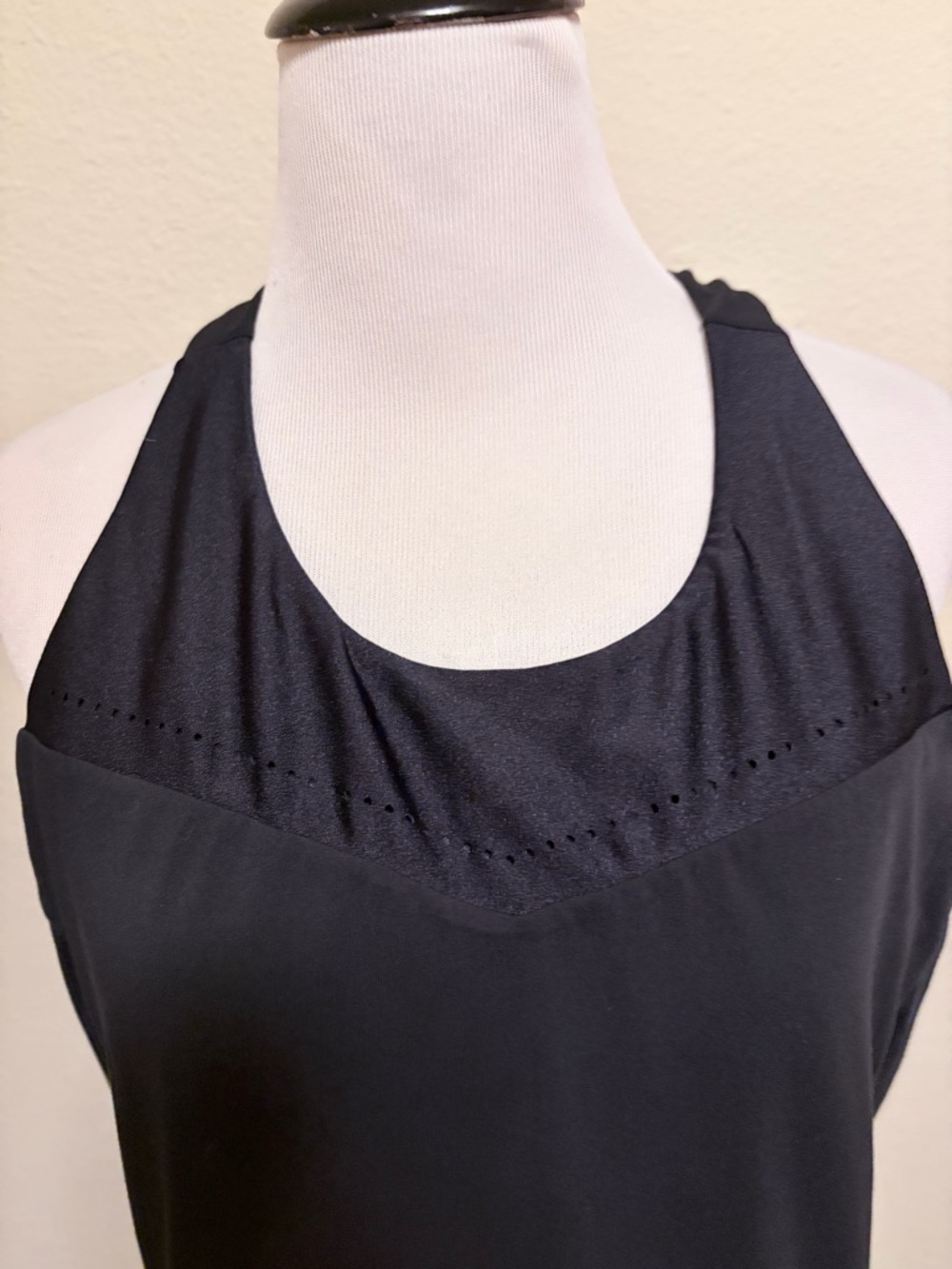 Fabletics black Performance Mesh Racerback Tank top - Picture 5 of 6